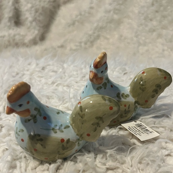 Amscan birds chicken Ceramic Salt Pepper Shaker Set NWT artsy farmhouse Hg55 - Picture 4 of 5